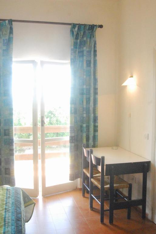 Mirage Hotel 2*